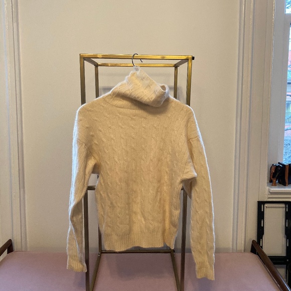 Ralph Lauren Purple Label Cashmere Turtleneck